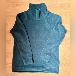 REITMANS HYBA Women's Teal fleece top - size M
